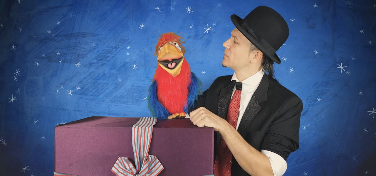 dedek mraz, obdarovanje otrok, �arobni december, veseli december, animacija za otroke, animacija v podjetju, �arodej, �arovnik, sam sebastian, �arovnije za otroke